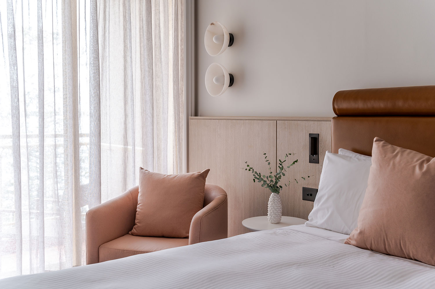 pacific-club-room Pacific Club room